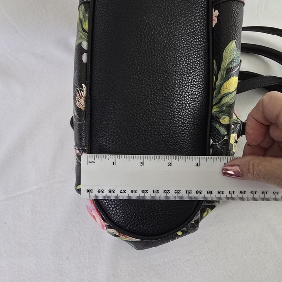 Liz Claiborne Purse Grandmacore Floral Shoulder handbag Back pocket Long Strap - Picture 7 of 12